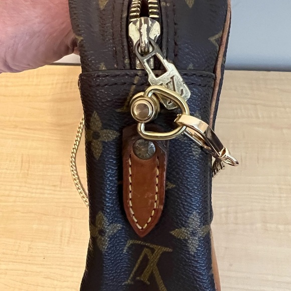 LV Trocadero Monogram 23 - Picture 3 of 13
